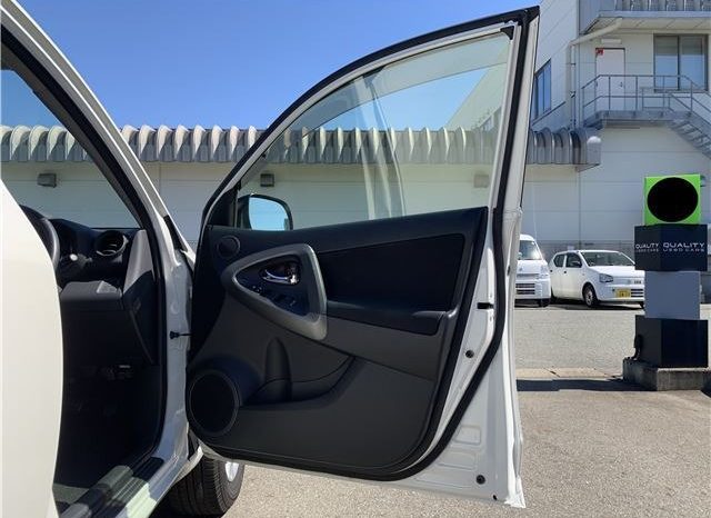 Toyota RAV4 Style 2012 full