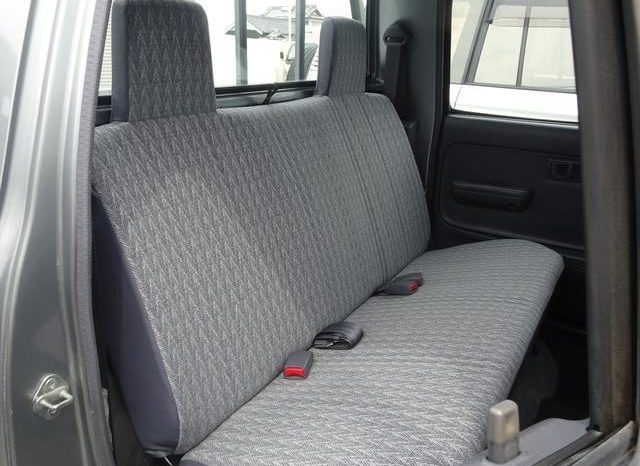 Toyota Hilux Delux 2004 full