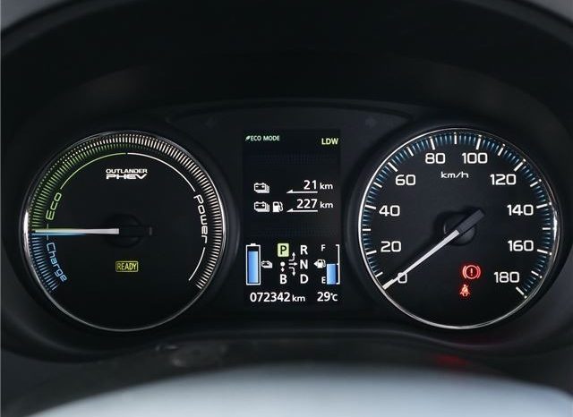 Mitsubishi Outlander PHEV G Safety Package 2015 full