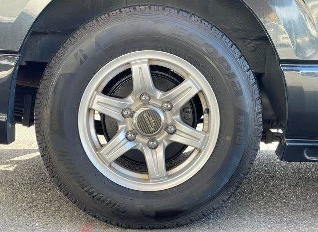 Toyota Hiace Van Super GL 2011 full