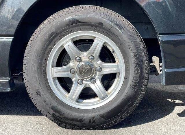 Toyota Hiace Van Super GL 2011 full