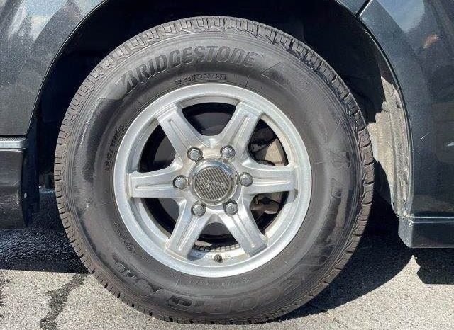 Toyota Hiace Van Super GL 2011 full