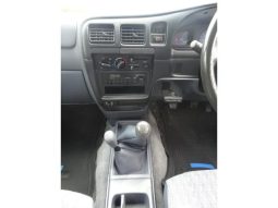 Toyota Hilux Delux 2004 full