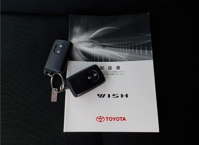 Toyota Wish 1.8S 2011 full