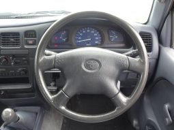 Toyota Hilux Delux 2004 full