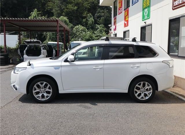 Mitsubishi Outlander PHEV G Safety Package 2015 full