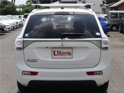 Mitsubishi Outlander PHEV G Safety Package 2015 full