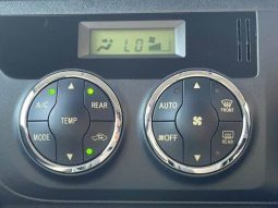 Toyota Hiace Van Super GL 2011 full