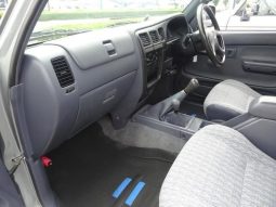 Toyota Hilux Delux 2004 full