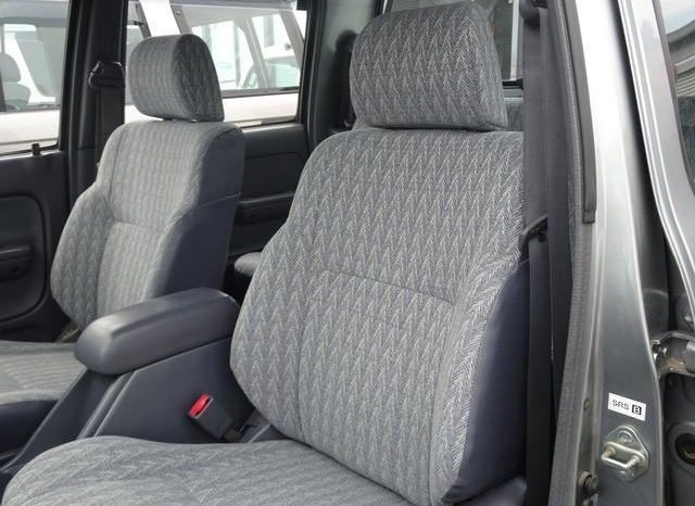 Toyota Hilux Delux 2004 full