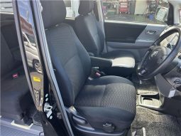 Toyota Voxy Z Kira 2007 full