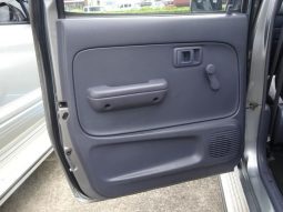 Toyota Hilux Delux 2004 full