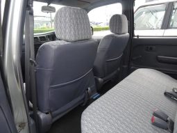 Toyota Hilux Delux 2004 full