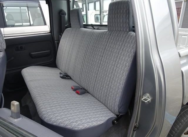 Toyota Hilux Delux 2004 full