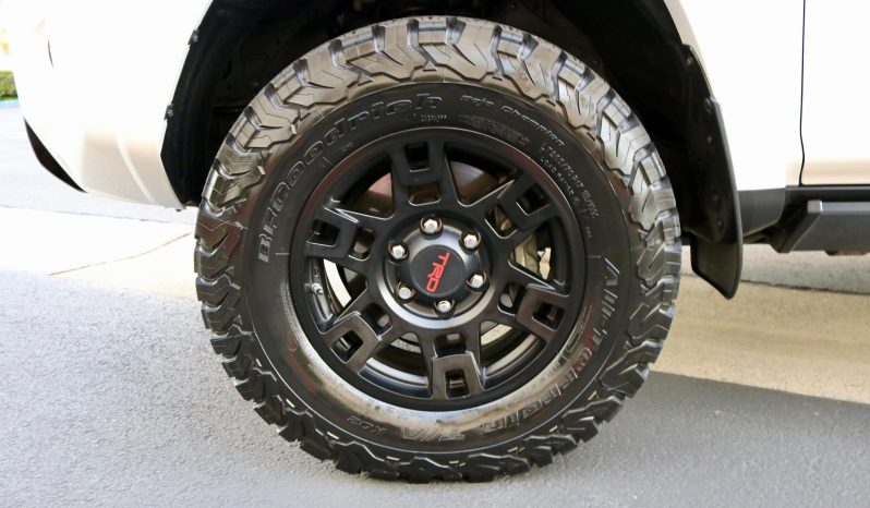 2016 TOYOTA 4RUNNER SR5 4X4 full