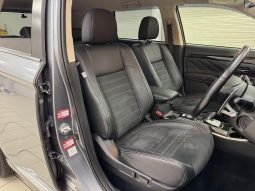 MITSUBISHI OUTLANDER PHEV G 2017 full