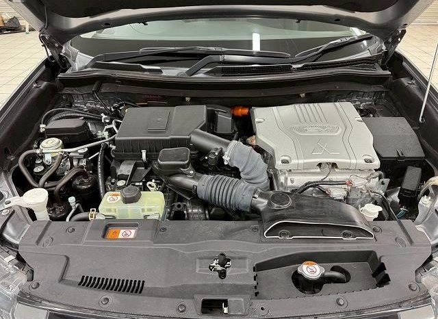 MITSUBISHI OUTLANDER PHEV G 2017 full