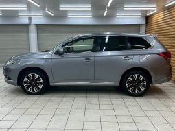 MITSUBISHI OUTLANDER PHEV G 2017 full