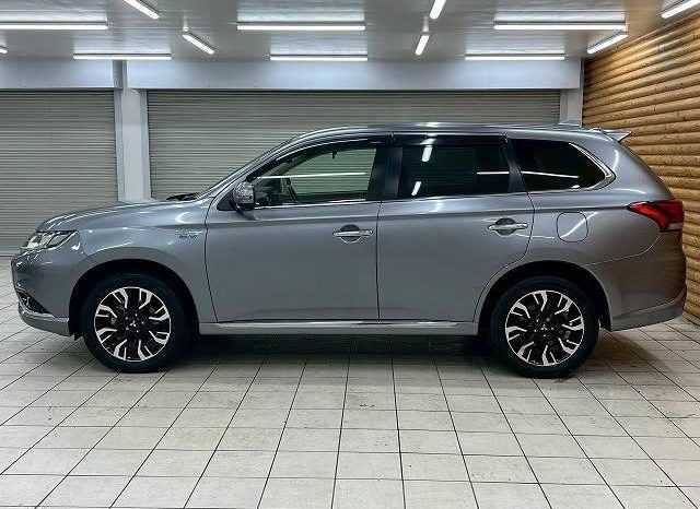 MITSUBISHI OUTLANDER PHEV G 2017 full