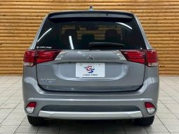 MITSUBISHI OUTLANDER PHEV G 2017 full