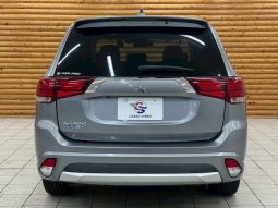 MITSUBISHI OUTLANDER PHEV G 2017 full