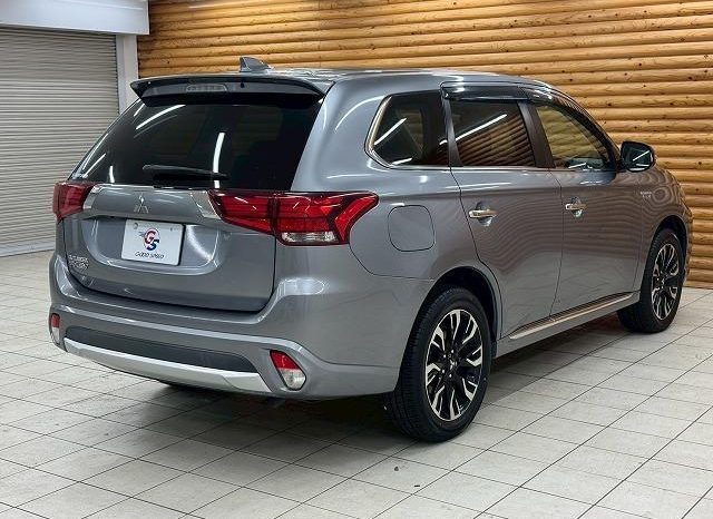 MITSUBISHI OUTLANDER PHEV G 2017 full