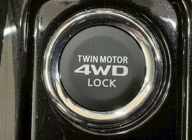 MITSUBISHI OUTLANDER PHEV G 2017 full