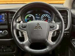 MITSUBISHI OUTLANDER PHEV G 2017 full