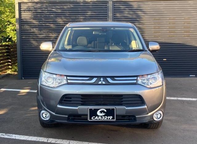 Mitsubishi Outlander 24G Navi Package 2014 full
