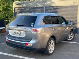 Mitsubishi Outlander 24G Navi Package 2014 full