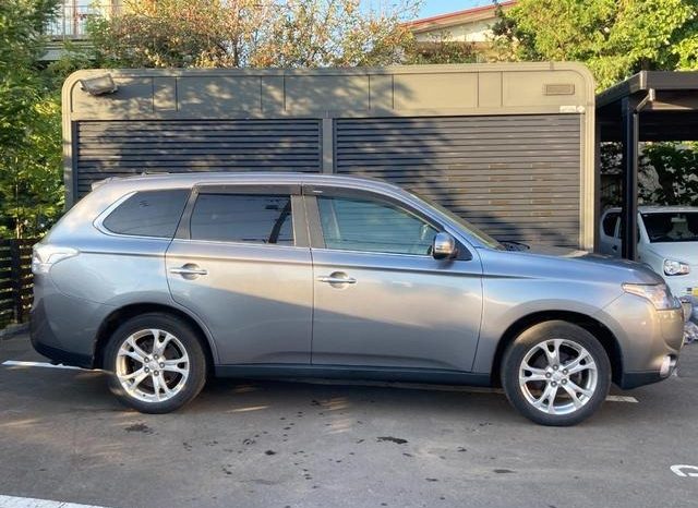 Mitsubishi Outlander 24G Navi Package 2014 full