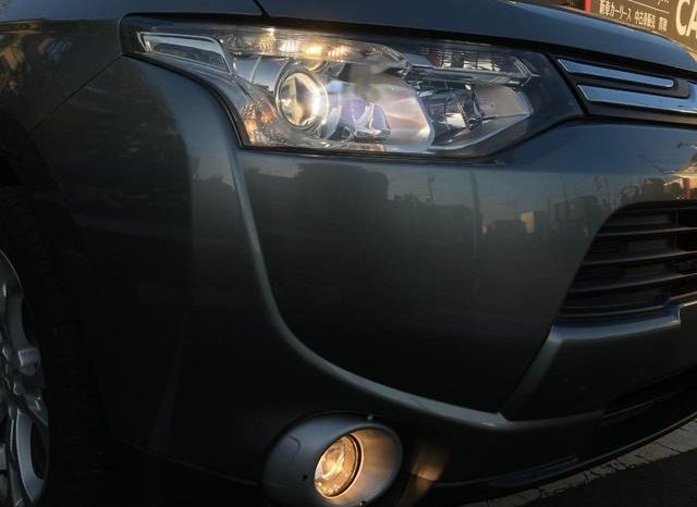 Mitsubishi Outlander 24G Navi Package 2014 full