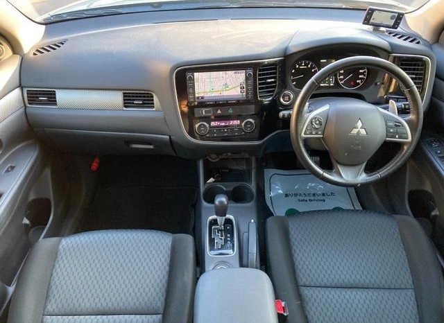 Mitsubishi Outlander 24G Navi Package 2014 full