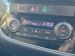 Mitsubishi Outlander 24G Navi Package 2014 full