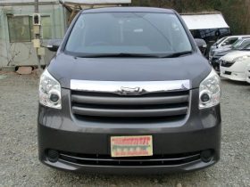 Toyota Noah X L Selection 2008