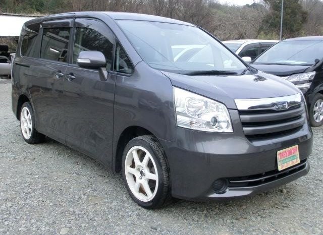 Toyota Noah X L Selection 2008 full