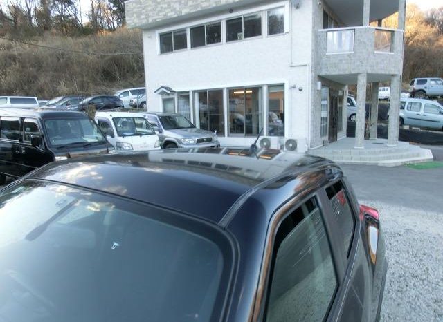 Nissan Juke 15RX 2010 full