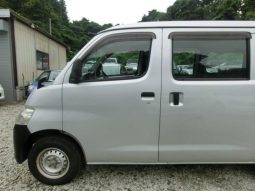 Toyota Liteace Van DX 2016 full