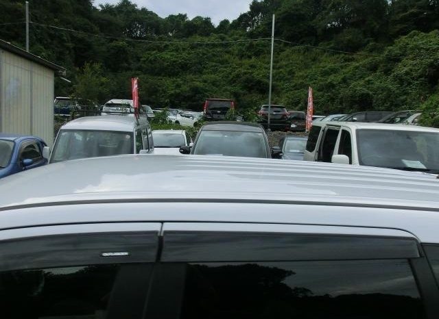 Mitsubishi Outlander PHEV G Navi Package 2013 full