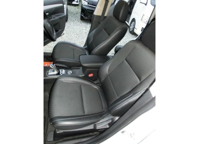 Mitsubishi Outlander PHEV G Navi Package 2013 full