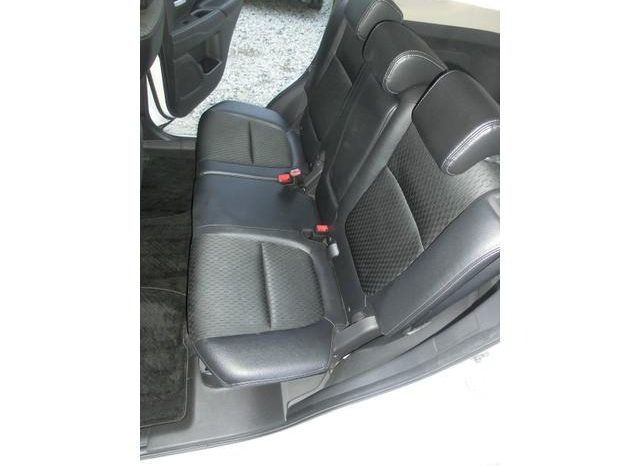 Mitsubishi Outlander PHEV G Navi Package 2013 full