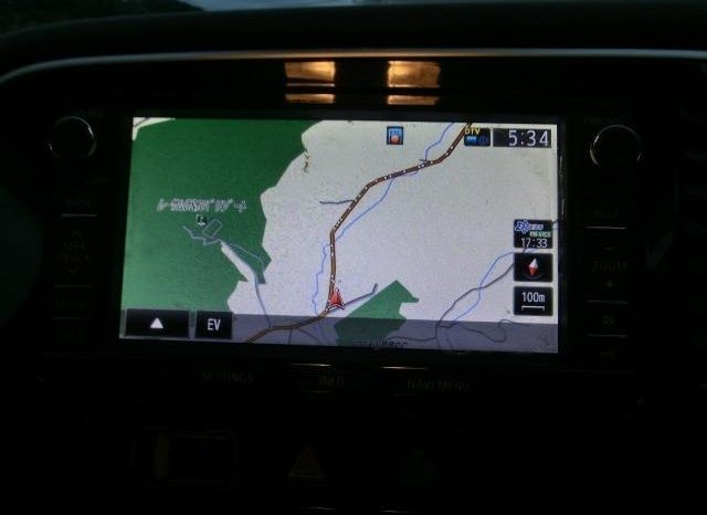 Mitsubishi Outlander PHEV G Navi Package 2013 full