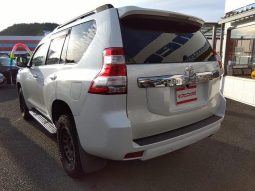 TOYOTA LAND CRUISER PRADO TX L PACKAGE 2015 full