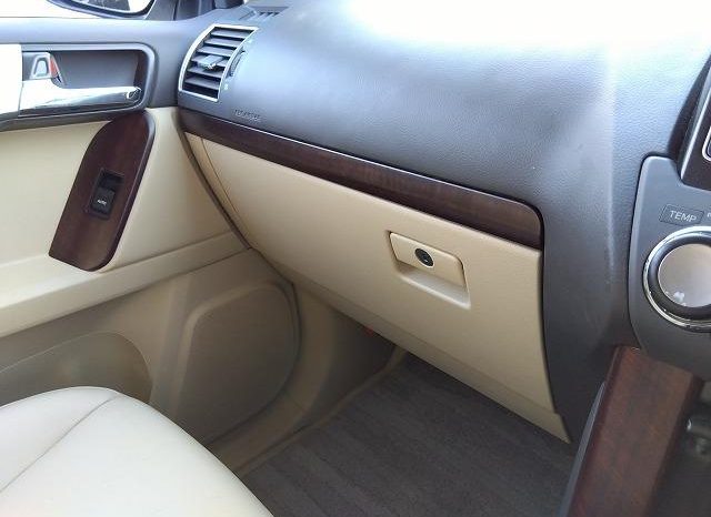 TOYOTA LAND CRUISER PRADO TX L PACKAGE 2015 full