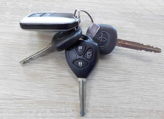 Toyota Isis Platana 2008 full