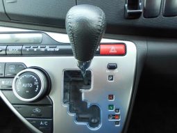 Toyota Isis Platana 2008 full