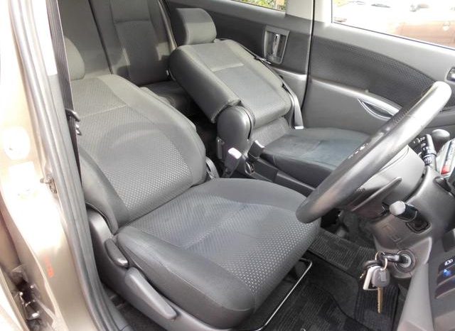 Toyota Isis Platana 2008 full