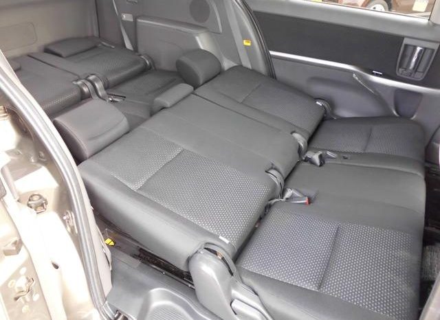 Toyota Isis Platana 2008 full