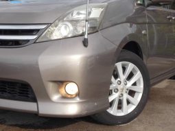 Toyota Isis Platana 2008 full