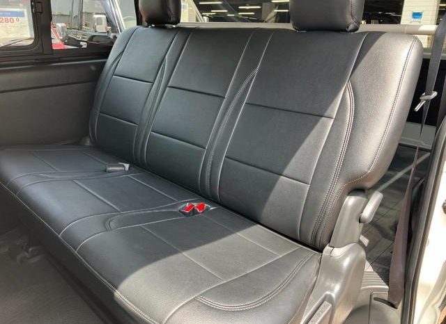 TOYOTA HIACE VAN LONG SUPER GL 2016 full